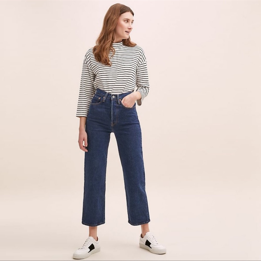 Levi rib cage jeans